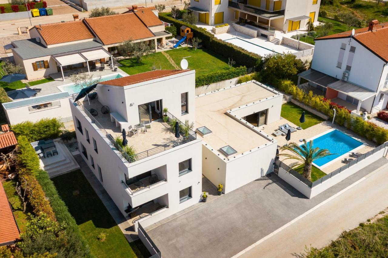 Belvedere Holidays Villas Novigrad Istria Eksteriør billede